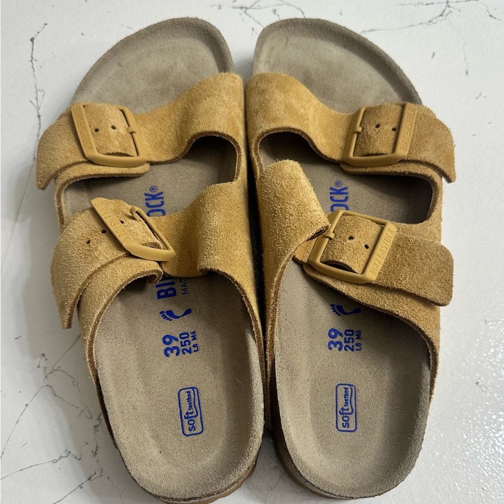 Birkenstock Arizona Latte Cream Suede
Leather Sand